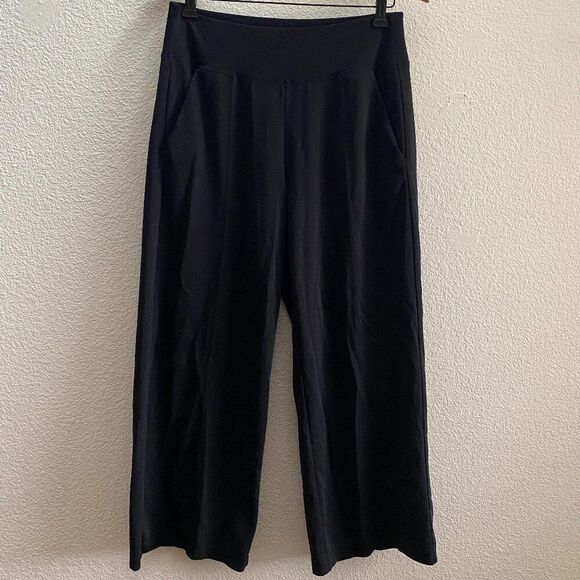 Athleta Pants - Athleta High Rise Wide Leg Capri Pants Black Color Small / 24.5 Inch Inseam Gym